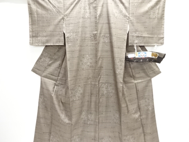 霞に蔦の葉模様織り出し本場泥大島紬着物(9マルキ)